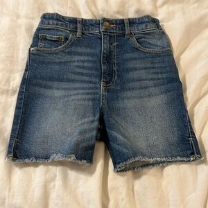 Free Assembly Girls High Waisted Rise‎ Jean Shorts Adjustable Waist 8 Longline